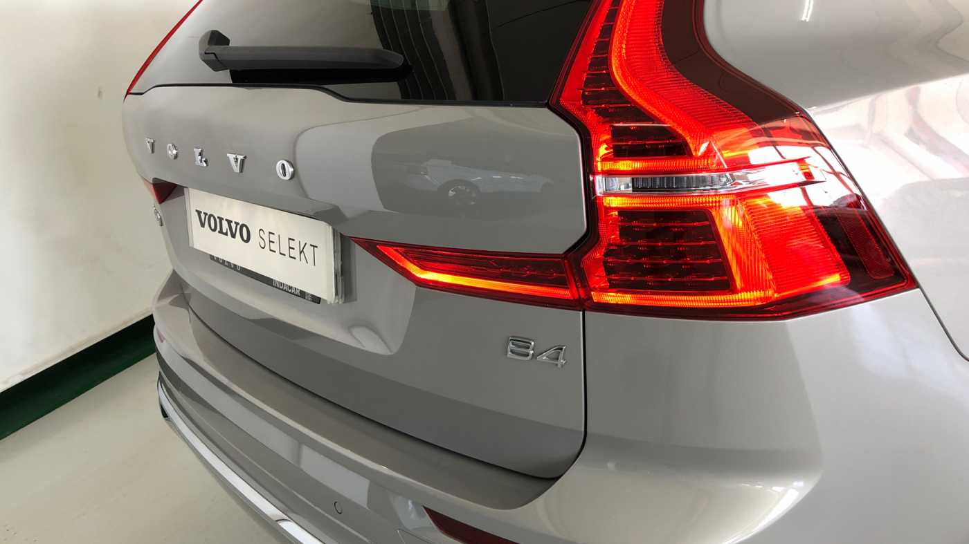 Volvo  XC60 Inscription, B4 mild hybrid (gasolina)