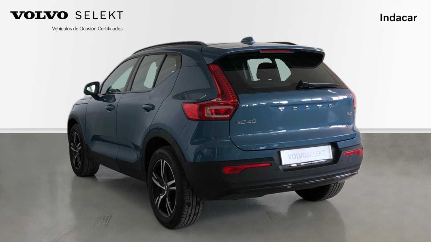 Volvo  XC40 Plus, B3 mild hybrid, Gasolina, Dark