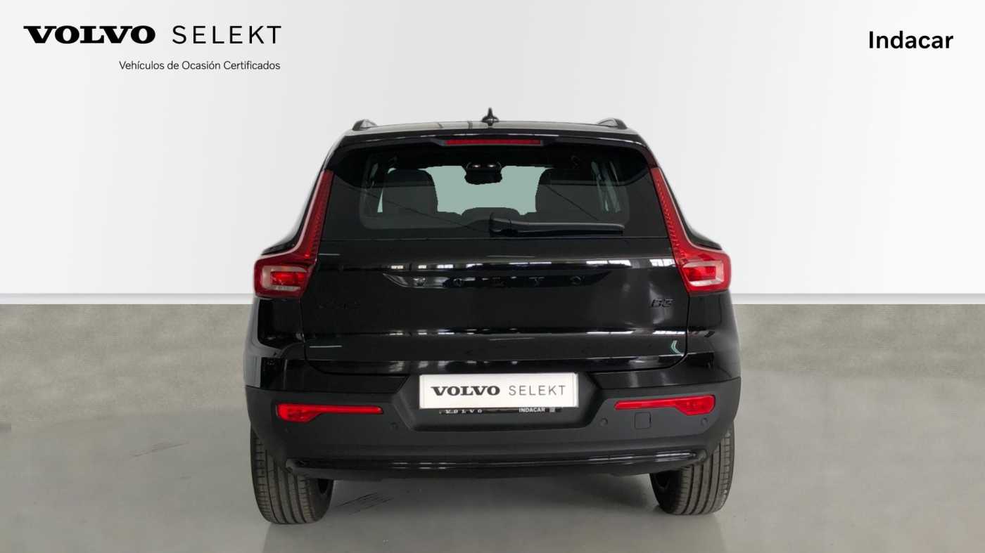 Volvo  XC40 Black Edition Plus, B3 Mild hybrid, Gasolina