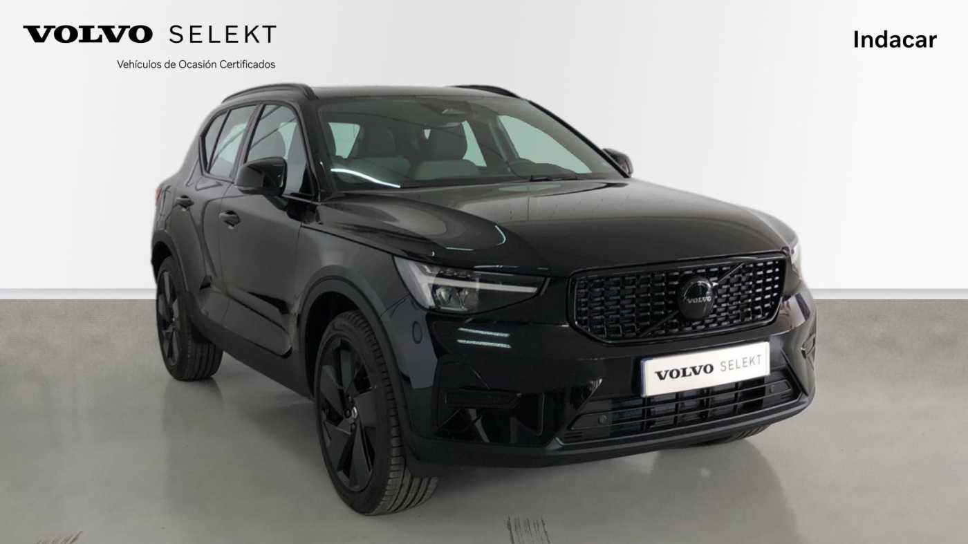 Volvo  XC40 Black Edition Plus, B3 Mild hybrid, Gasolina