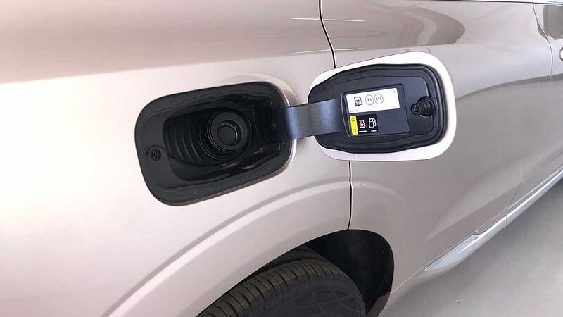 Volvo  XC60 Recharge Core, T6 plug-in hybrid eAWD, Eléctrico/Gasolina, Bright