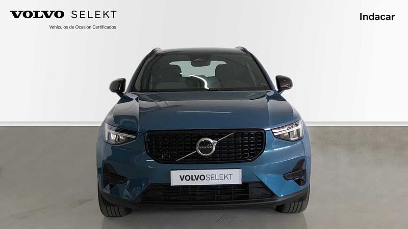 Volvo  XC40 Plus, B3 mild hybrid, Gasolina, Dark