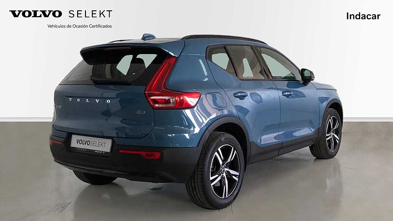 Volvo  XC40 Plus, B3 mild hybrid, Gasolina, Dark