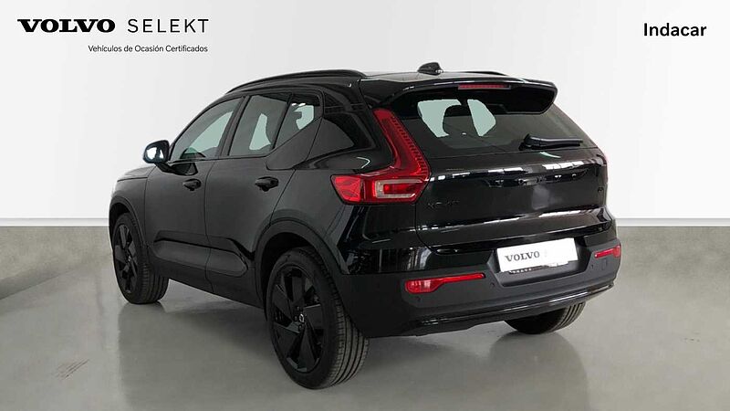 Volvo  XC40 Black Edition Plus, B3 Mild hybrid, Gasolina