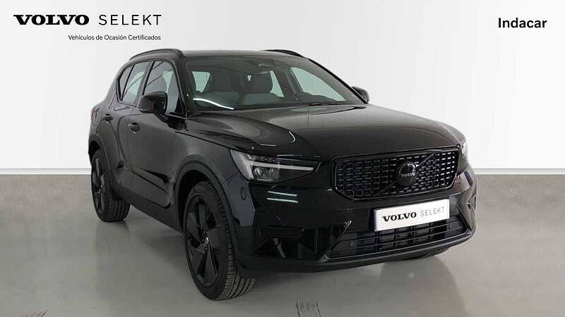 Volvo  XC40 Black Edition Plus, B3 Mild hybrid, Gasolina