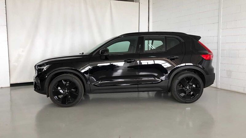 Volvo  XC40 Black Edition Plus, B3 Mild hybrid, Gasolina