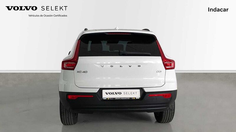 Volvo  XC40 D3  Manual