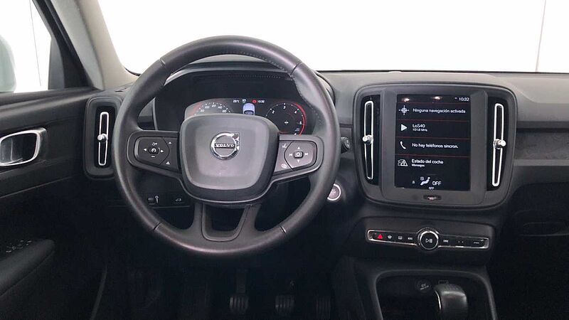 Volvo  XC40 D3  Manual