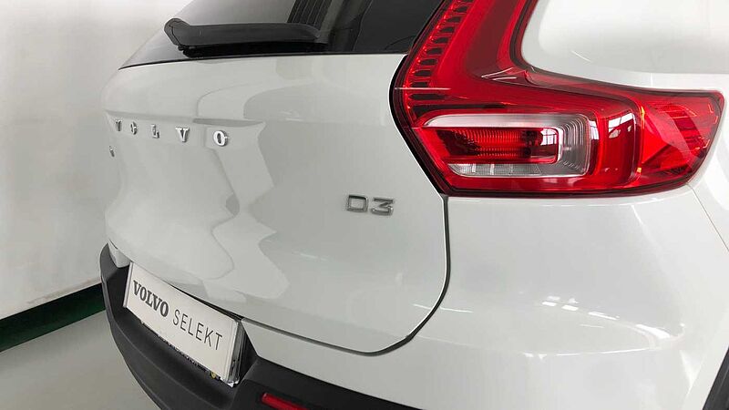 Volvo  XC40 D3  Manual